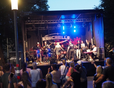 Kuhchella rockt das Parkfest 2025